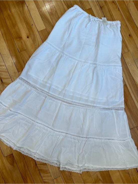 Aeropostale Dresses & Skirts - Aéropostale Lace Trim Tiered Maxi Skirt